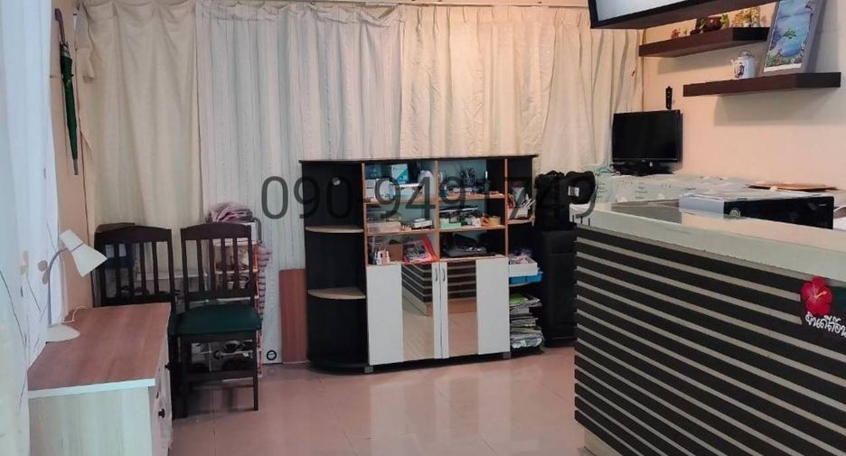 Wohnung zur Miete mit 1 Zimmer in Huai Khwang, Bangkok