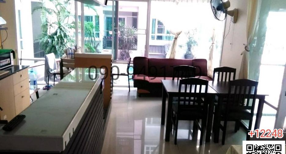 Wohnung zur Miete mit 1 Zimmer in Huai Khwang, Bangkok