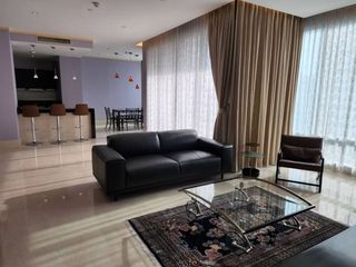 For rent 2 bedrooms condo in Sathon, Bangkok