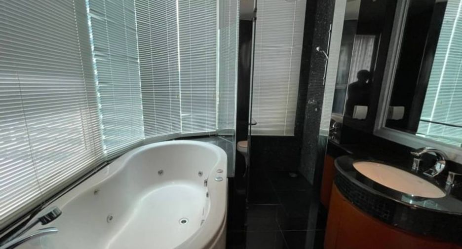 À louer 2 chambres condo à Sathon, Bangkok