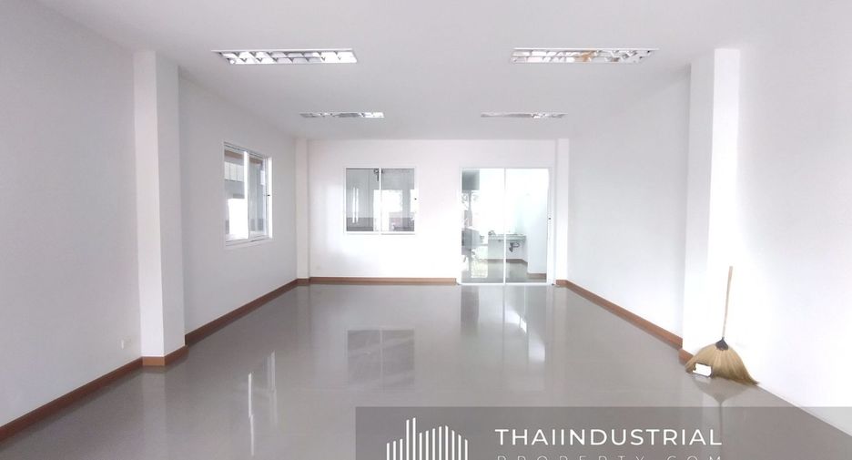 For rent warehouse in Bang Na, Bangkok