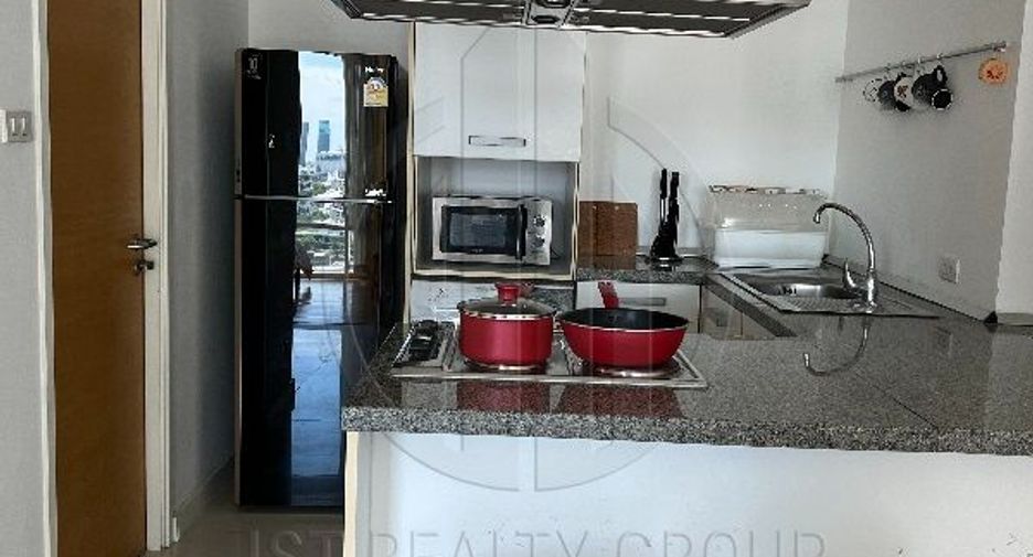 For sale 2 bedrooms condo in Khlong Toei, Bangkok