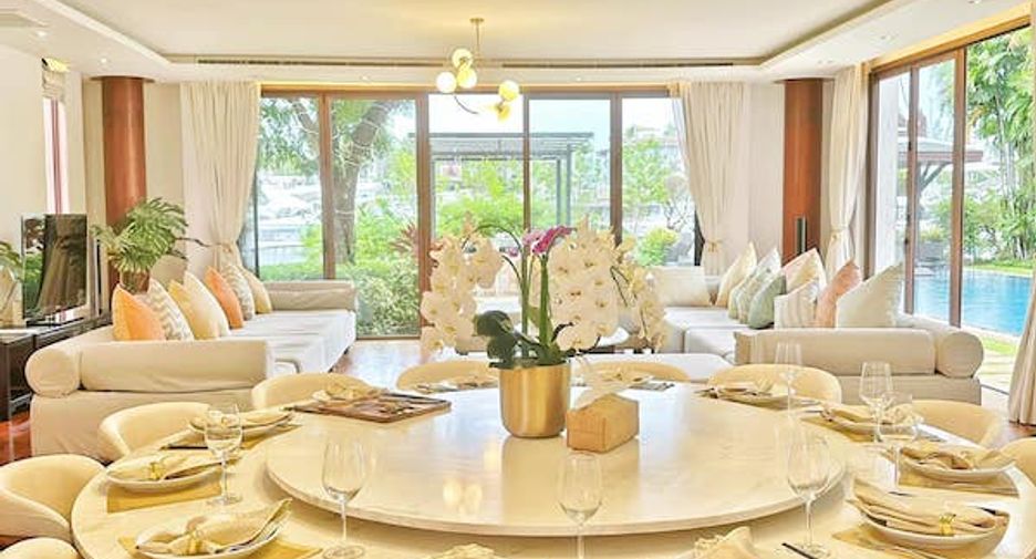 For sale 5 bedrooms villa in Mueang Phuket, Phuket