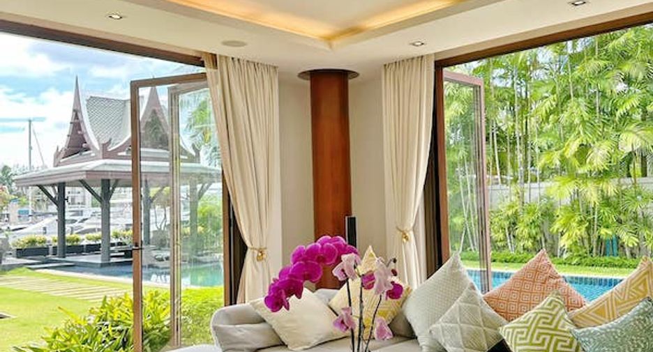 For sale 5 bedrooms villa in Mueang Phuket, Phuket
