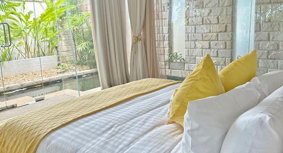 For sale 5 bedrooms villa in Mueang Phuket, Phuket