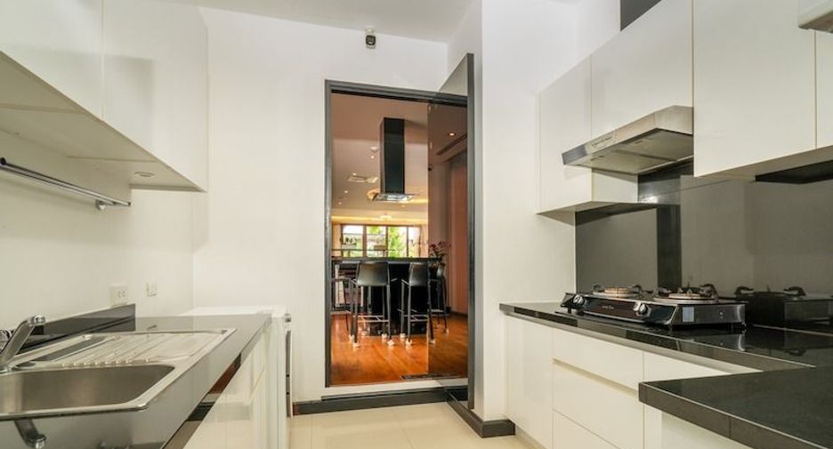 For sale 5 bedrooms villa in Mueang Phuket, Phuket