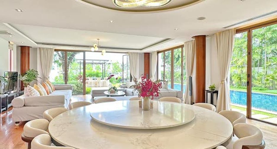 For sale 5 bedrooms villa in Mueang Phuket, Phuket