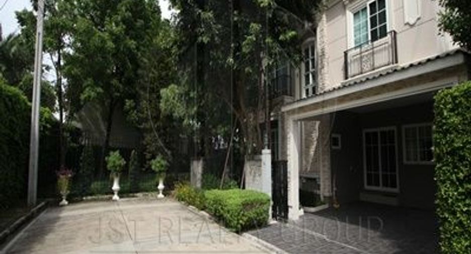 For rent 4 bedrooms house in Bueng Kum, Bangkok