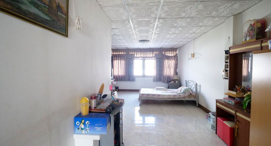 For sale retail Space in Bang Khen, Bangkok