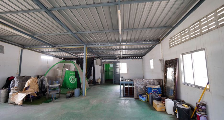 For sale retail Space in Bang Khen, Bangkok