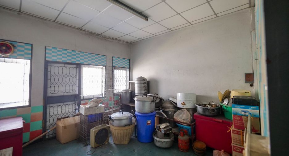 For sale retail Space in Bang Khen, Bangkok