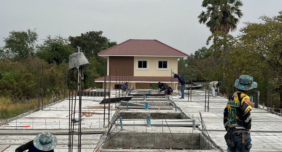 For sale 2 bedrooms townhouse in Mueang Chon Buri, Chonburi
