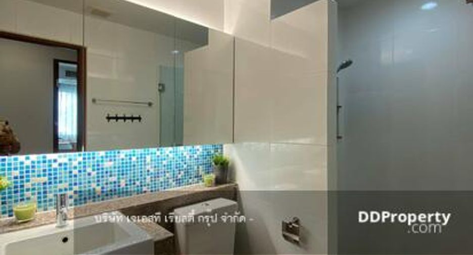 For rent and for sale 2 bedrooms condo in Phra Khanong, Bangkok