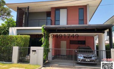 For rent 4 Beds house in Bangkok Noi, Bangkok