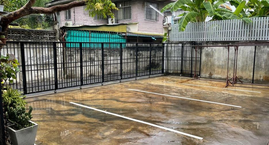 出售 35 卧室 酒店 在 Mueang Chiang Mai, Chiang Mai
