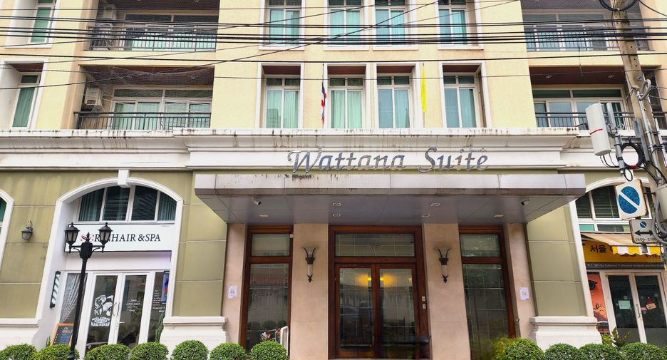 À louer et à vendre 3 chambres condo à Watthana, Bangkok