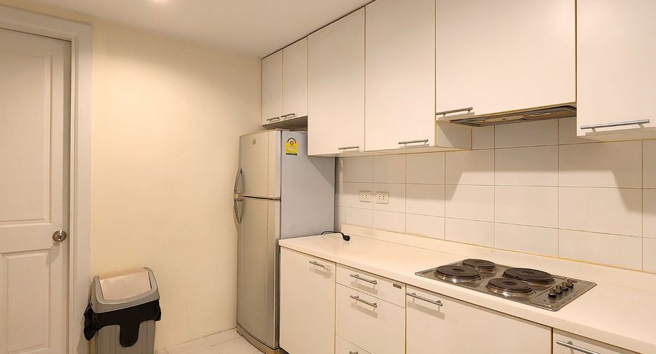 À louer et à vendre 3 chambres condo à Watthana, Bangkok
