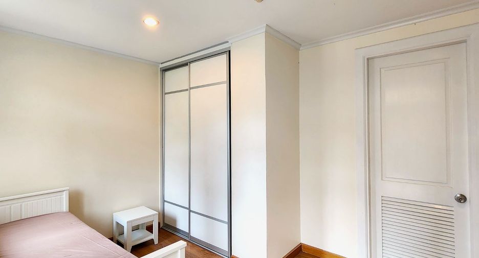 À louer et à vendre 3 chambres condo à Watthana, Bangkok