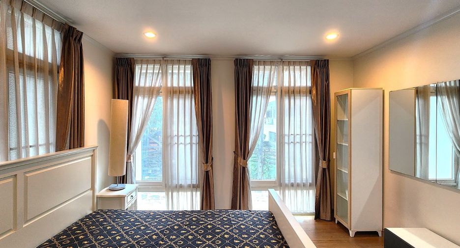 À louer et à vendre 3 chambres condo à Watthana, Bangkok