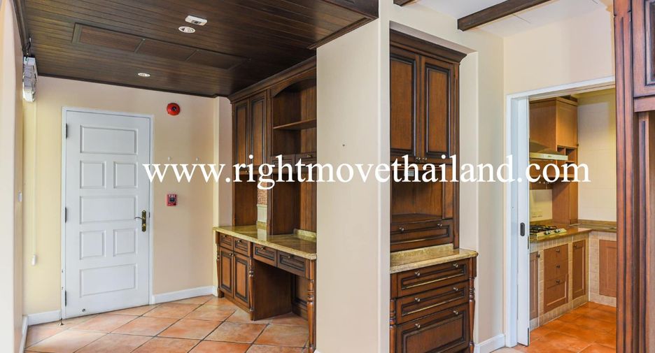 出售 3 卧室 独立屋 在 Bang Phli, Samut Prakan