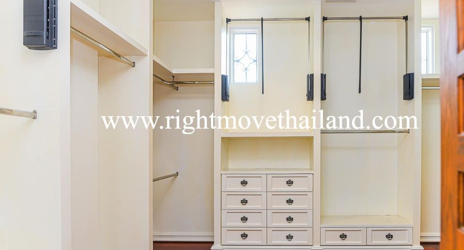 出售 3 卧室 独立屋 在 Bang Phli, Samut Prakan