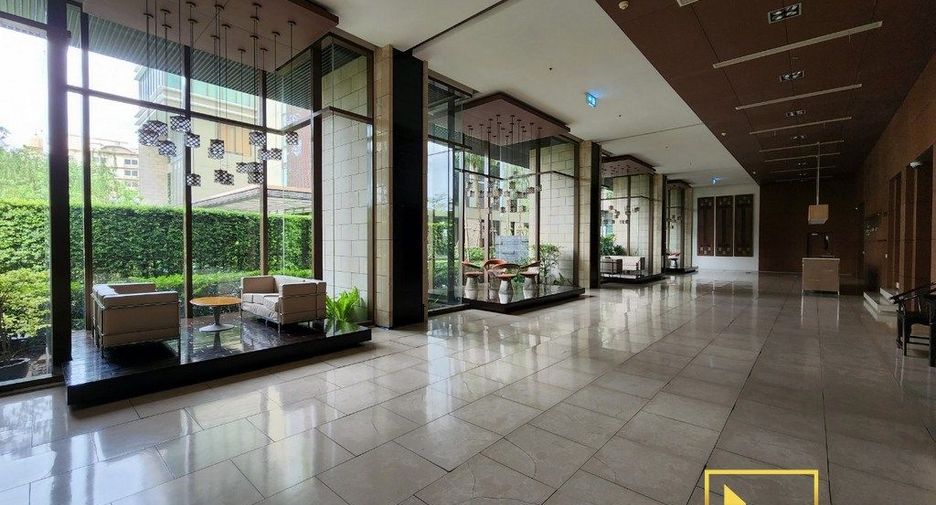 For rent 1 bed condo in Khlong Toei, Bangkok