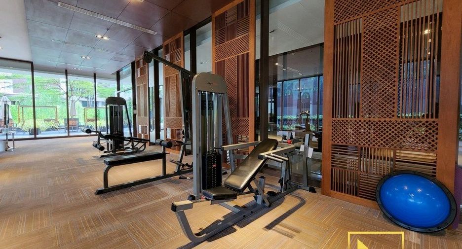 For rent 1 bed condo in Khlong Toei, Bangkok