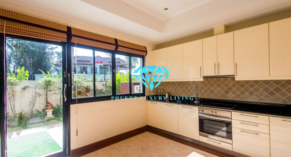 For sale 3 bedrooms villa in Thalang, Phuket