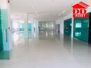 For sale warehouse in Mueang Samut Prakan, Samut Prakan