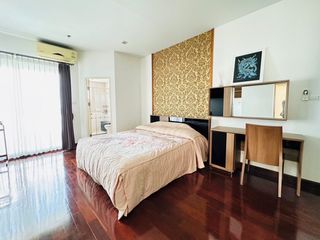 For sale 2 bed condo in Chatuchak, Bangkok