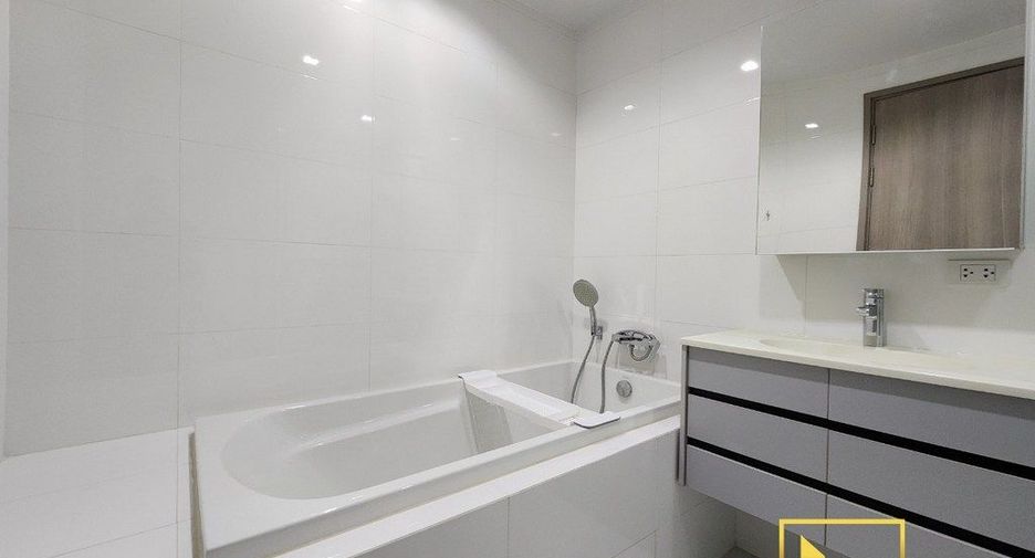 À louer 1 chambre condo à Watthana, Bangkok