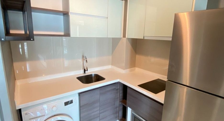 For sale 2 bedrooms condo in Sathon, Bangkok