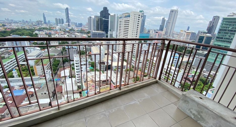 For sale 2 bedrooms condo in Sathon, Bangkok