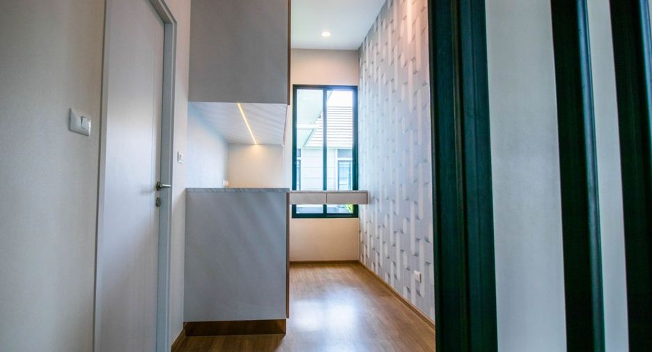 Casa en venta de 3 habitaciones en Mueang Nonthaburi, Nonthaburi