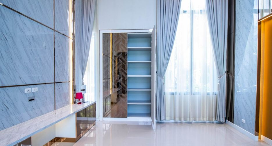 Casa en venta de 3 habitaciones en Mueang Nonthaburi, Nonthaburi
