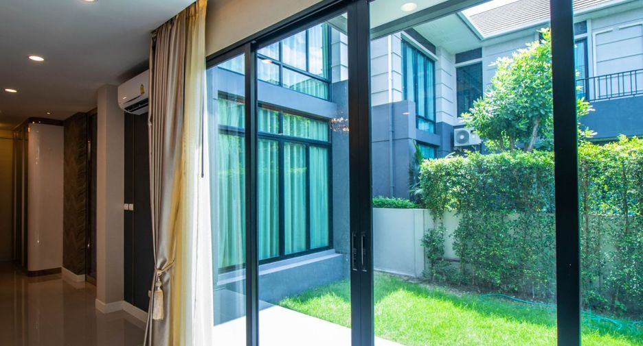 Casa en venta de 3 habitaciones en Mueang Nonthaburi, Nonthaburi