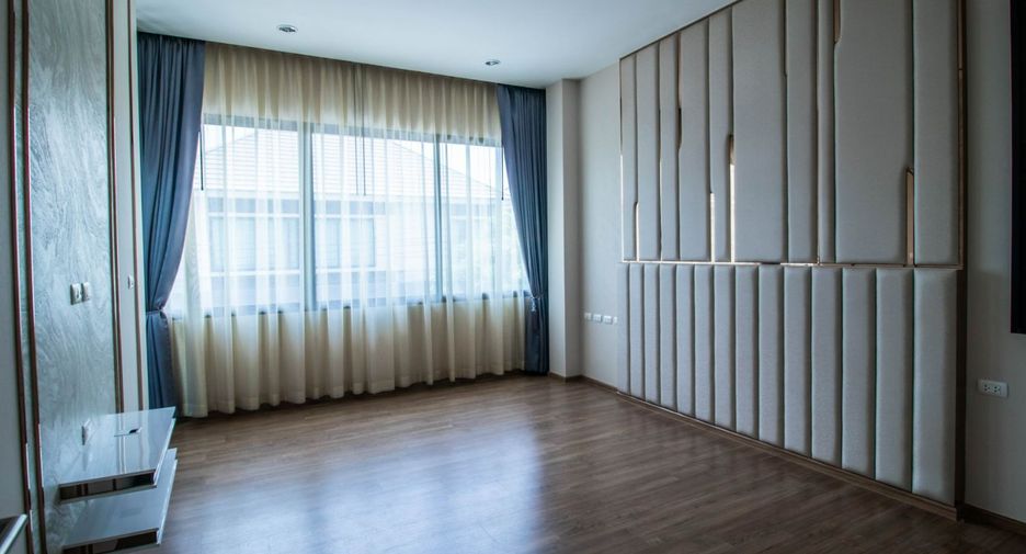Casa en venta de 3 habitaciones en Mueang Nonthaburi, Nonthaburi