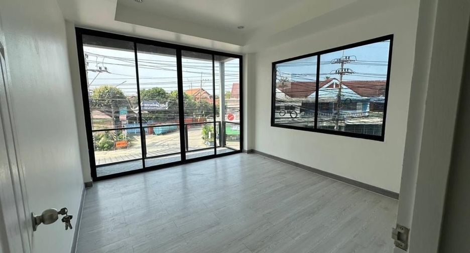 For rent そして for sale 15 Beds retail Space in East Pattaya, Pattaya