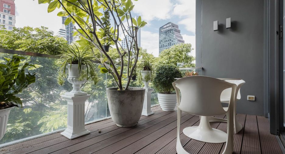 Condo en venta de 3 habitaciones en Khlong Toei, Bangkok
