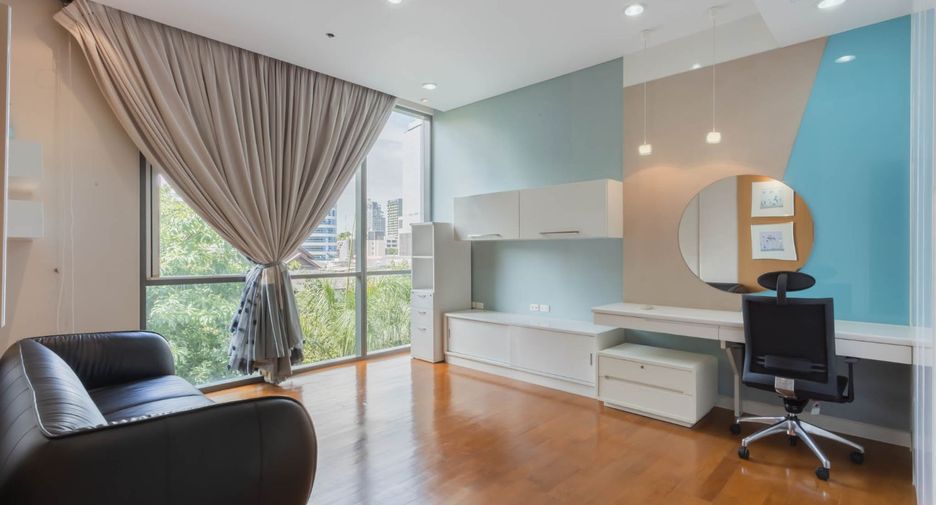 Condo en venta de 3 habitaciones en Khlong Toei, Bangkok