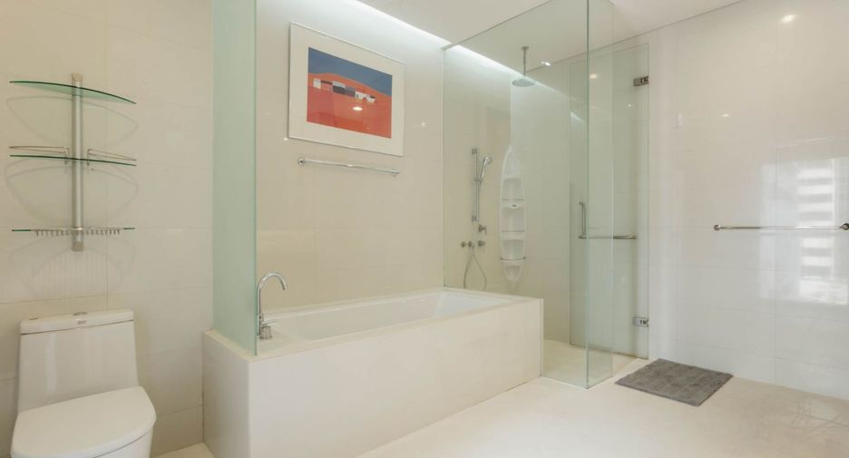 Condo en venta de 3 habitaciones en Khlong Toei, Bangkok