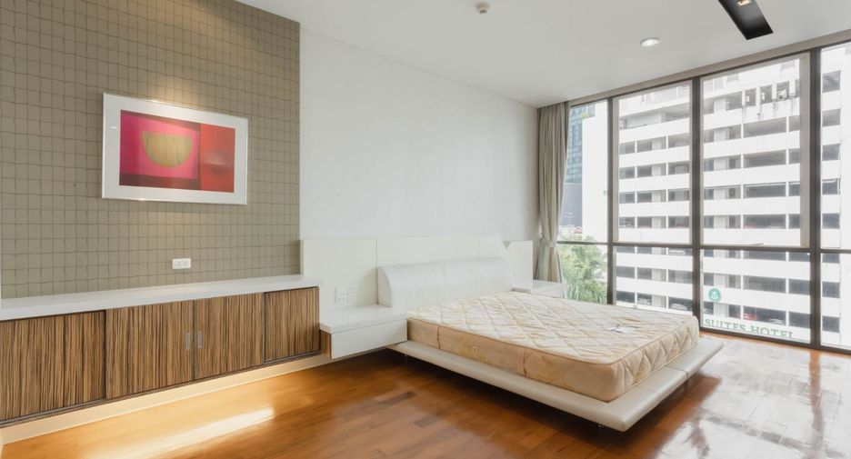 Condo en venta de 3 habitaciones en Khlong Toei, Bangkok