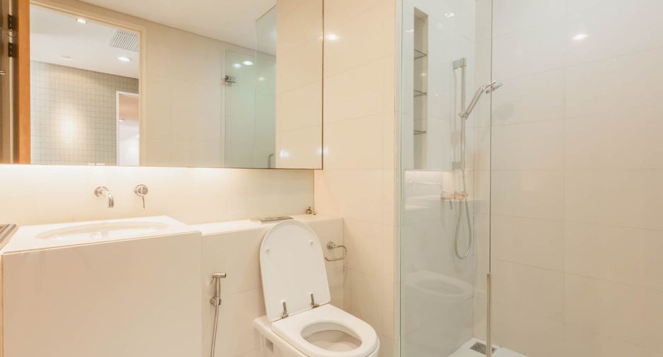 Condo en venta de 3 habitaciones en Khlong Toei, Bangkok