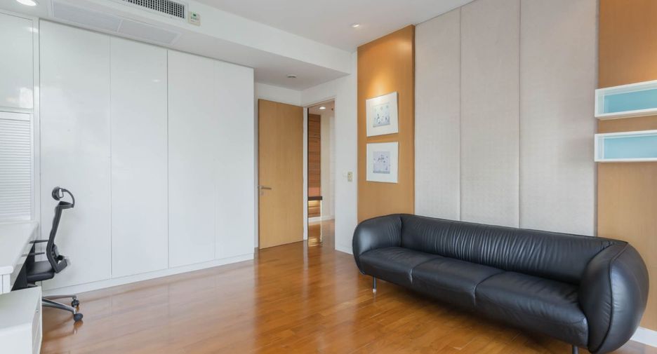 Condo en venta de 3 habitaciones en Khlong Toei, Bangkok