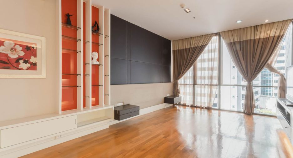 Condo en venta de 3 habitaciones en Khlong Toei, Bangkok
