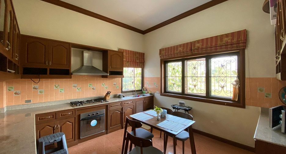For sale 5 bedrooms house in Mae Rim, Chiang Mai