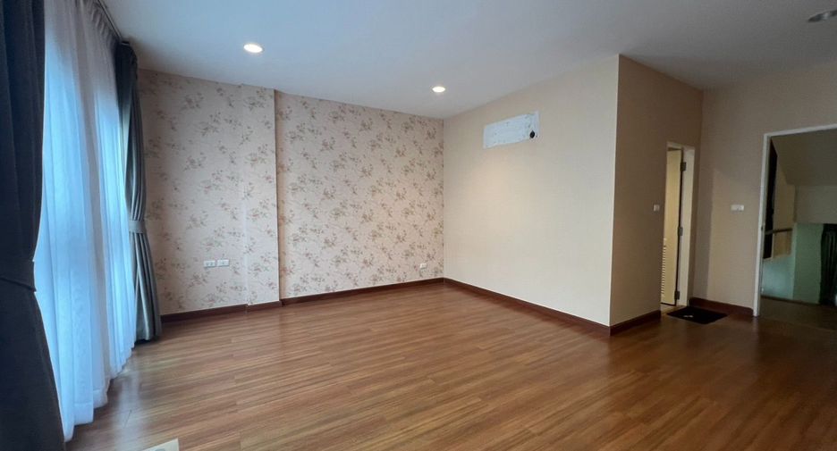 For sale 3 bedrooms house in Prawet, Bangkok