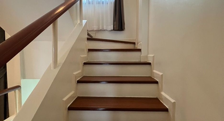 For sale 3 bedrooms house in Prawet, Bangkok