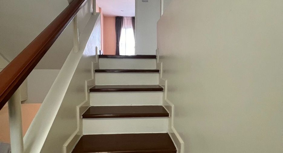 For sale 3 bedrooms house in Prawet, Bangkok