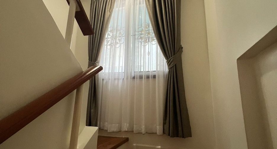 For sale 3 bedrooms house in Prawet, Bangkok